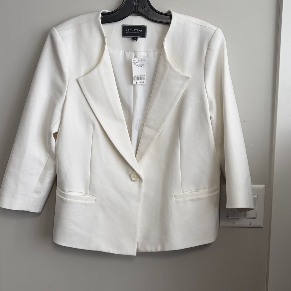 Le Chateau White 3/4 Length Sleeve Blazer